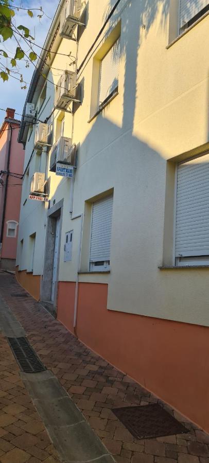 Apartmani Luka Crikvenica Luaran gambar